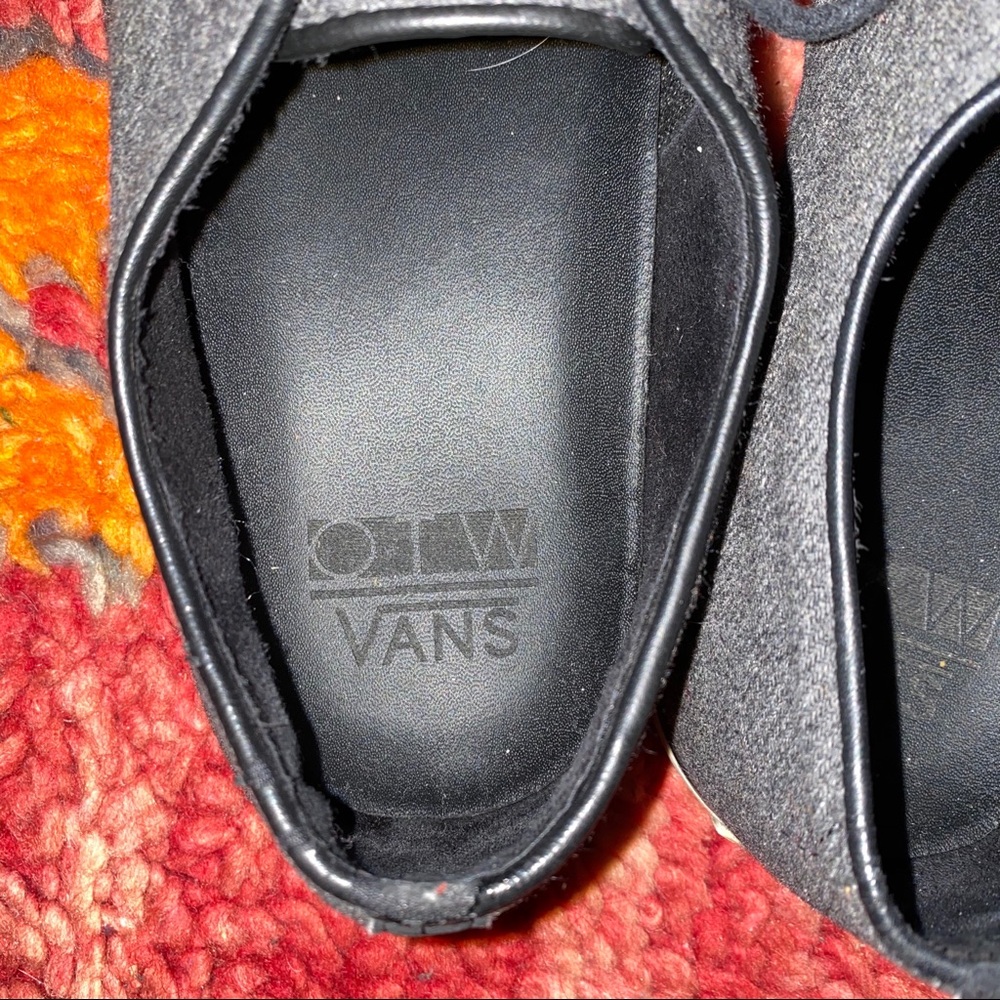 Vans - Picture 5 of 8